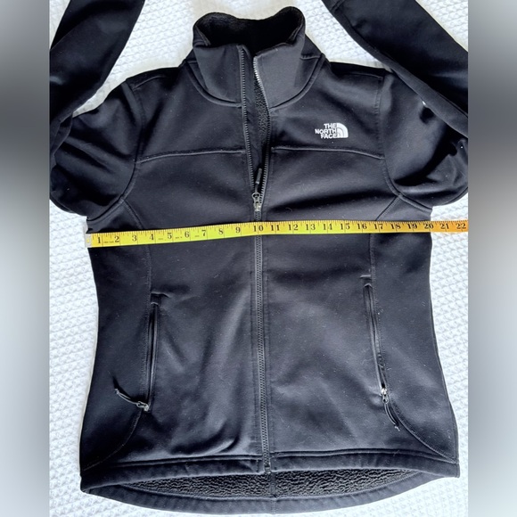 North Face jacket, black, Women’s Medium - Picture 5 of 7
